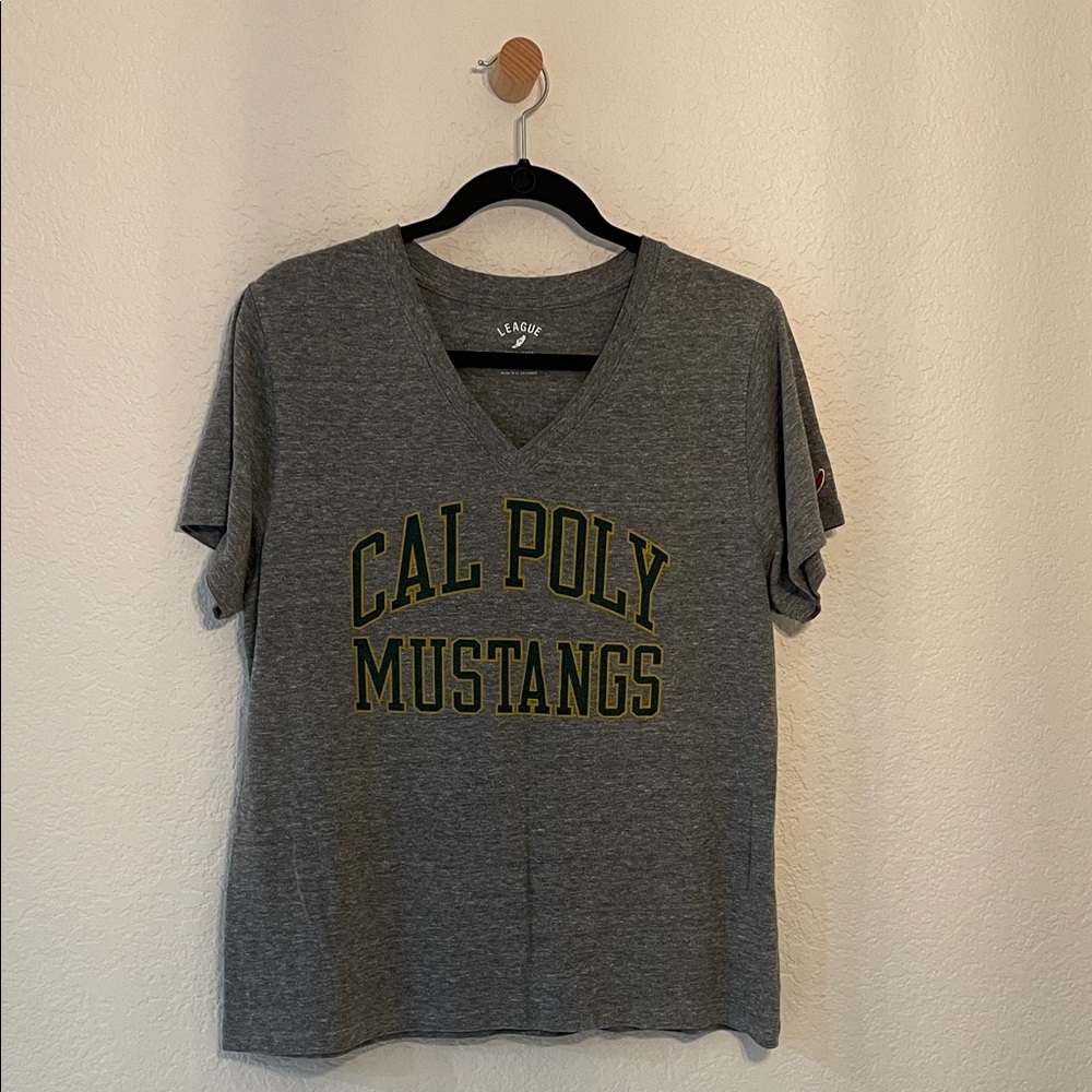 ➡️ League Gray V-Neck T-Shirt with Green Print